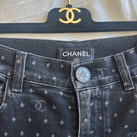 CHANEL Denim - Chanel Black Polka Dot Jeans Elegant Design
